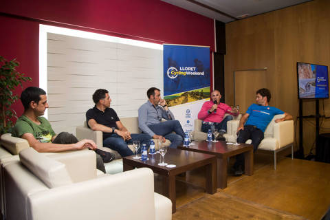 c41e9-280418-GRAN-FONDO-LLORET_mesa-redonda_oscar-vifer-0277.jpg